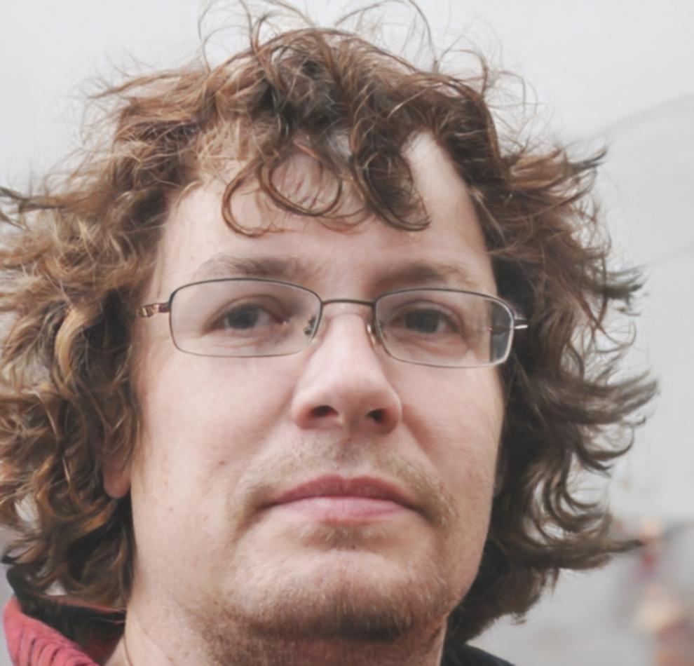 Portrait de Raphaël Lenormand, expert en développement d'entreprise